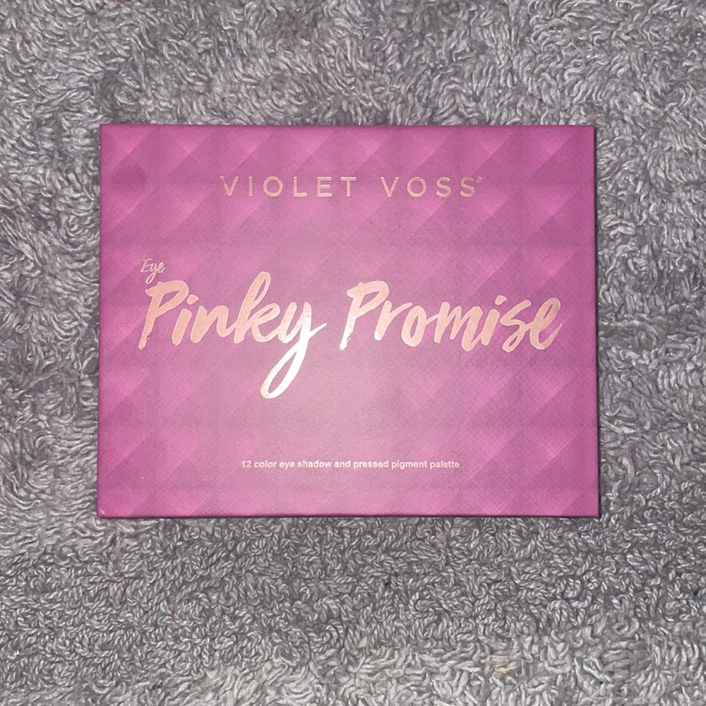 “Violet Voss” 12 color eyeshadow
